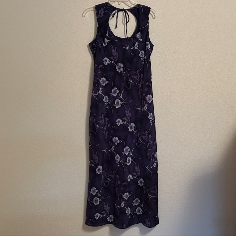 Floral Sleeveless Maxi Dress in Deep Purple